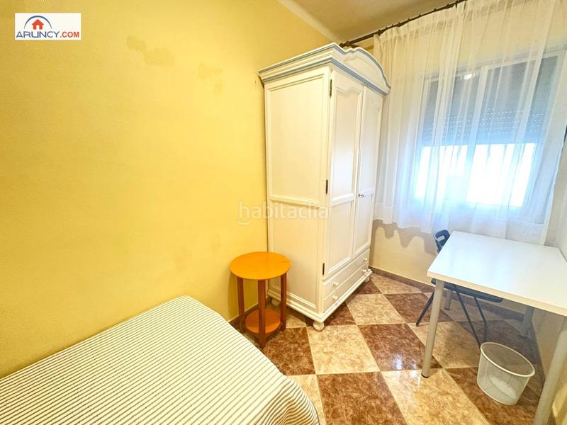 Foto 9091cdf1-f725-450a-8aa5-d00ba386227d. Location appartement dans La Buhaira Sevilla