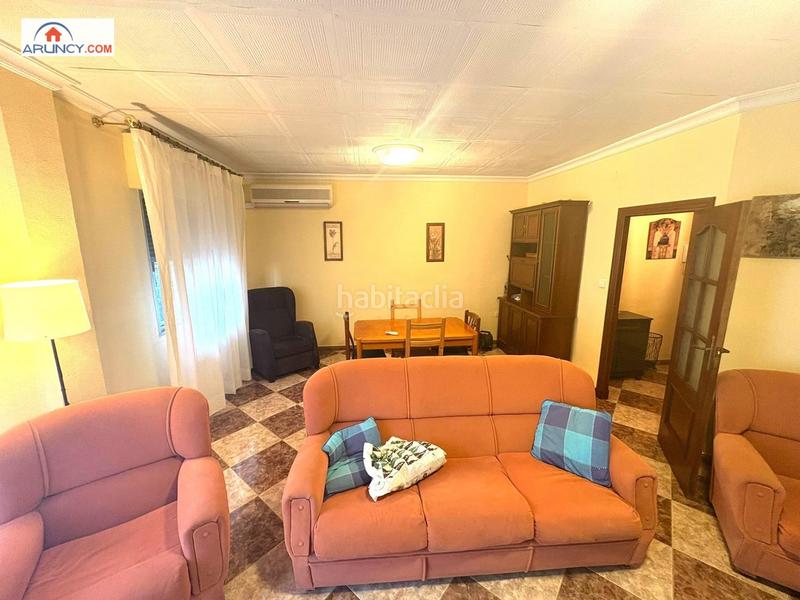 Foto d151eb9b-4e30-42c4-9090-f6610c34f6f5. Location appartement dans La Buhaira Sevilla