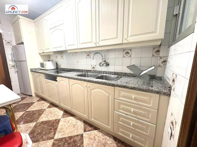 Foto d92be249-52d9-460b-ac0f-adeb9fdae0fd. Location appartement dans La Buhaira Sevilla