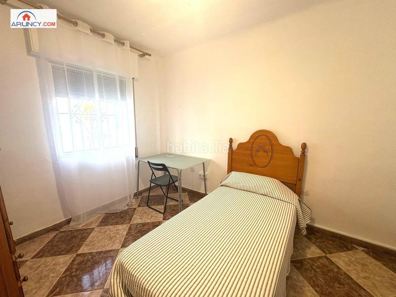 Foto e6777337-88c6-4ea7-a7aa-3700b4ad5229. Miete etagenwohnung in La Buhaira Sevilla