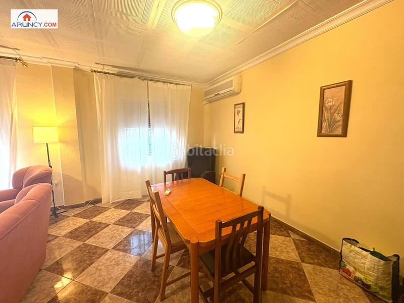 Foto eb08263f-c41e-46c6-a679-9714fdeda7ac. Miete etagenwohnung in La Buhaira Sevilla