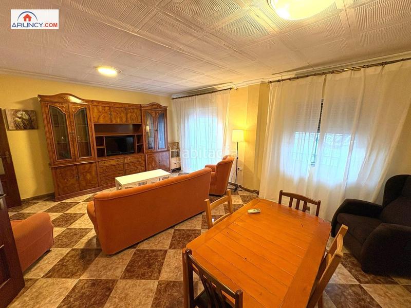 Foto 8659c674-8480-46bd-8b08-17f6f9f8ea2c. Rent flat in La Buhaira Sevilla