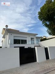 Location Chalet à Olivar de Quintos. Bonito chalet recién reformado completamente  para alquilar en u
