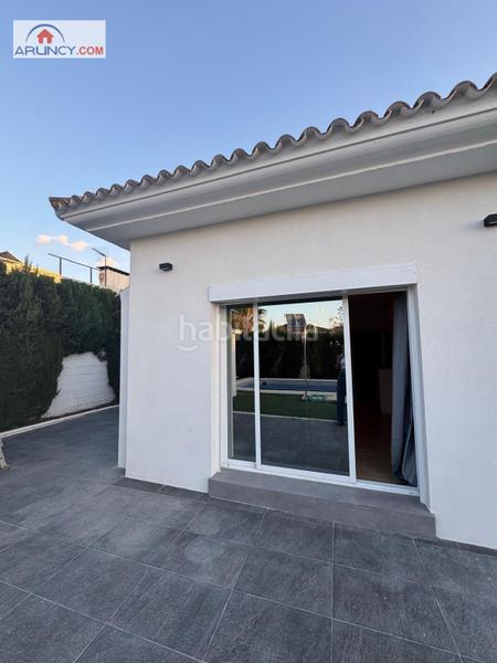 Foto 5022aca1-d618-46c1-9580-bb2d13fec15a. Rent chalet with heating parking pool in Olivar de Quintos Montequinto