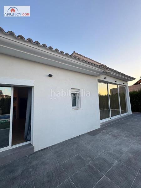 Foto c00dc04c-3054-4b42-8031-1a5f79f420e2. Rent chalet with heating parking pool in Olivar de Quintos Montequinto