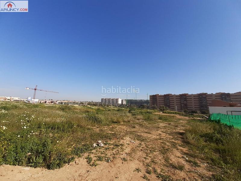 Foto 3d34fff3-ee3a-4fe6-b62a-5de164837b3d. Terrain résidentiel dans Entrenúcleos Dos Hermanas