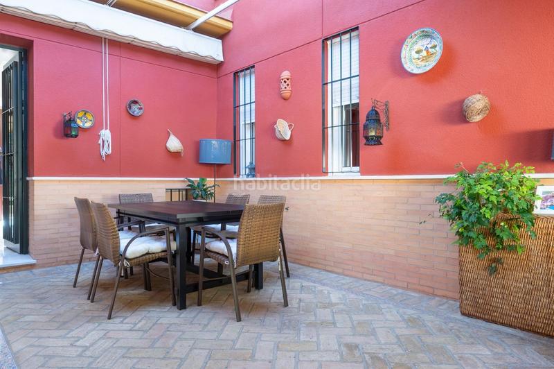 Foto 0d89cd33-81df-471e-b986-6bfe9d64175d. Chalet with heating parking pool in cerros de Montequinto Montequinto