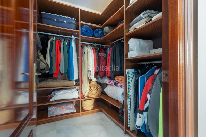 Foto a596f085-b298-44ee-8f0a-b4b30d240a95. Chalet with heating parking pool in cerros de Montequinto Montequinto