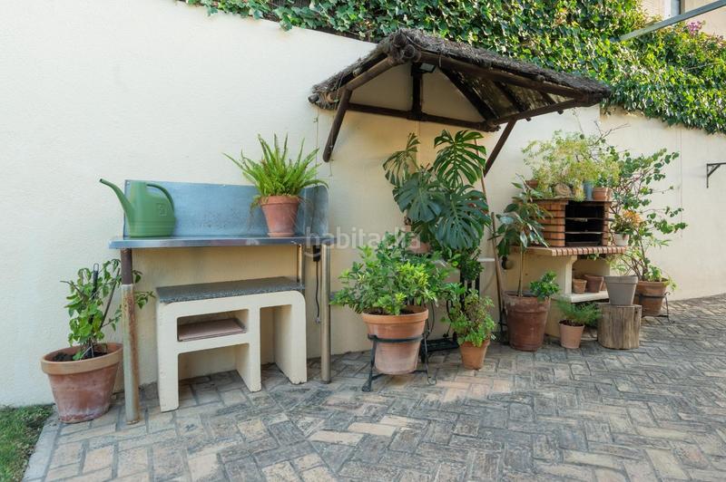 Foto a6c8243e-fa45-4fd6-bf7f-17bd2e8f0b06. Chalet with heating parking pool in cerros de Montequinto Montequinto