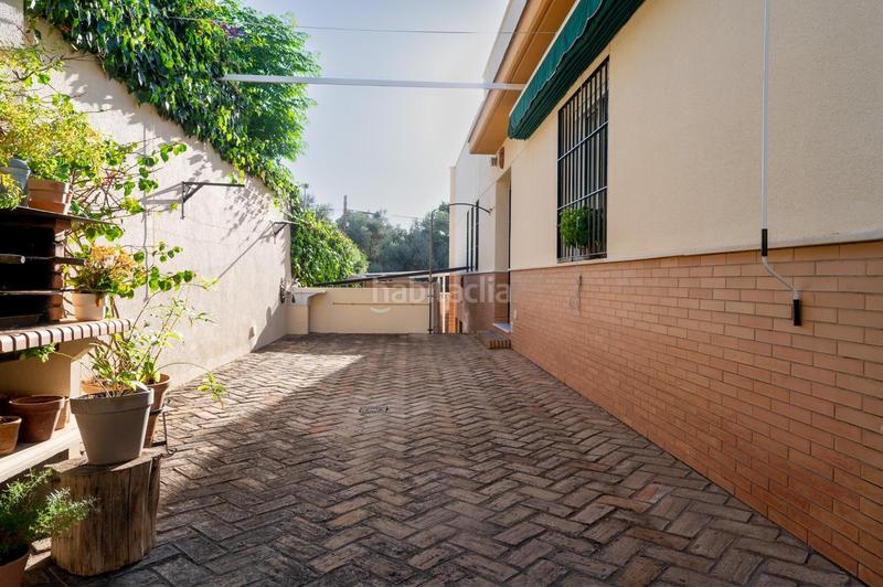 Foto adb7dc8d-0b6e-44db-a876-be022b4e9de4. Chalet with heating parking pool in cerros de Montequinto Montequinto