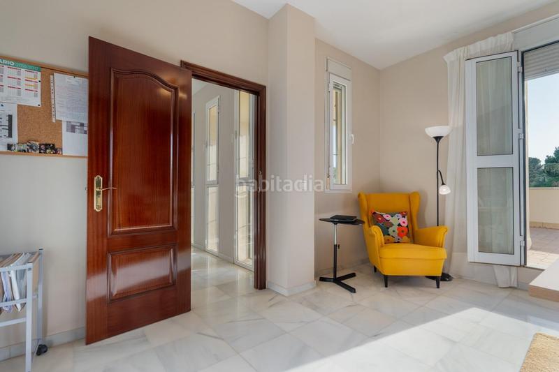 Foto c39e6c45-9437-485a-93b9-106ddf6ad7cb. Chalet with heating parking pool in cerros de Montequinto Montequinto