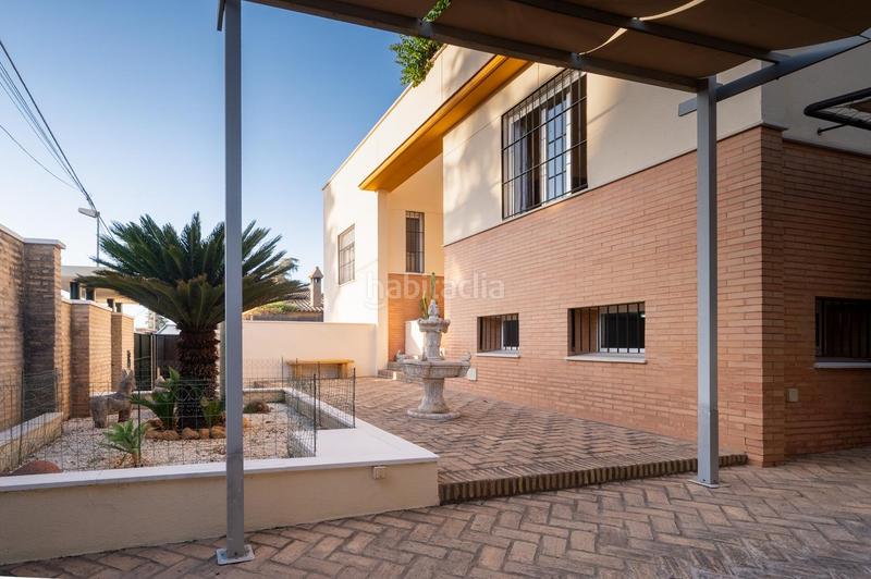 Foto cd993270-9d9f-4d9d-9d9d-24ecfd363d6e. Chalet with heating parking pool in cerros de Montequinto Montequinto