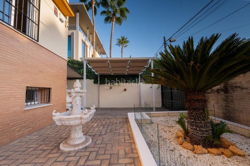 Foto d2797825-023b-4a50-ab28-05dcb937b83c. Chalet with heating parking pool in cerros de Montequinto Montequinto