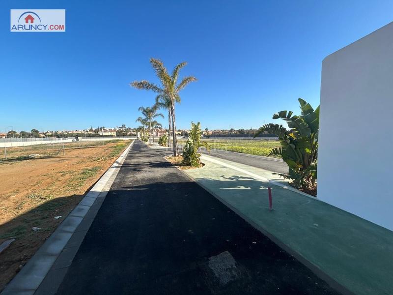 Foto d8e62b6e-91d3-472a-b289-885a5933f63e. Terreno residenziale in Entrenúcleos Dos Hermanas