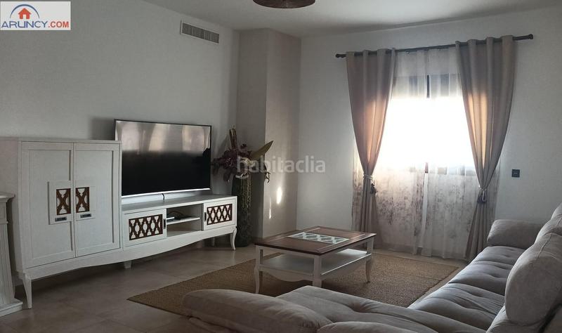 Foto 26782759-0ef0-4548-8460-8b00c2f2fc98. Affitto chalet con riscaldamento parcheggio piscina in Montequinto