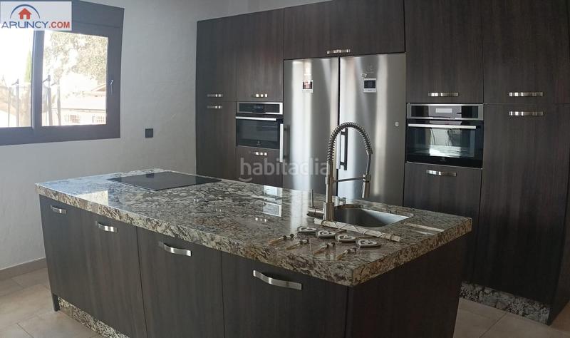 Foto b63aefef-60d6-4ae1-8b87-f206900763e3. Affitto chalet con riscaldamento parcheggio piscina in Montequinto