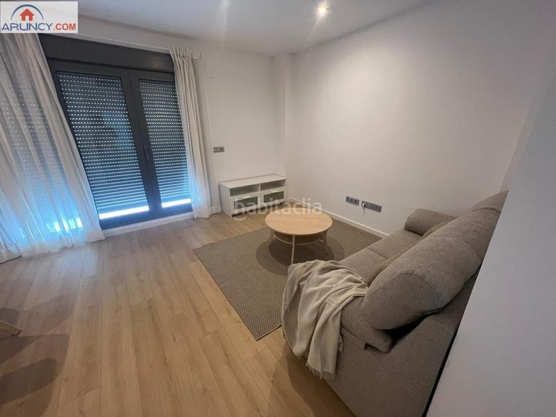 Foto 71074f0b-5903-49e2-b5d2-804049c02c18. Alquiler ático bonito y luminoso atico casi para estrenar , en la zona de entrenucleos, !!!! en Dos Hermanas