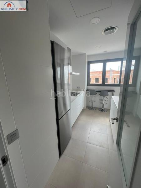 Foto 2617b3eb-6eef-42b7-80b1-ce559e295ade. Rent penthouse with heating parking pool in Entrenúcleos Dos Hermanas