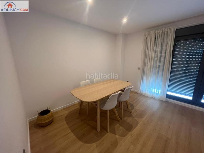 Foto 4febee03-942b-4225-9c8d-604746c9ee17. Rent penthouse with heating parking pool in Entrenúcleos Dos Hermanas