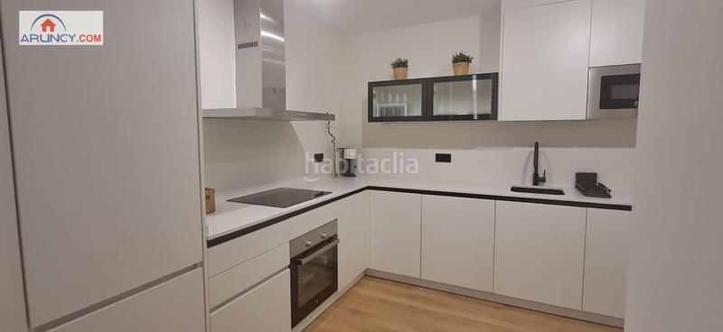 Foto d726cfe0-4a80-4fa7-8aff-3b105df4f3a9. Location appartement avec chauffage parking piscine dans Dos Hermanas