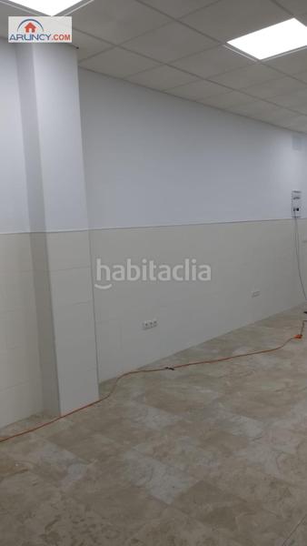 Foto e027a2c3-29b2-4ac0-87c7-b8e7147f42c3. Location local commercial dans Torreblanca Sevilla