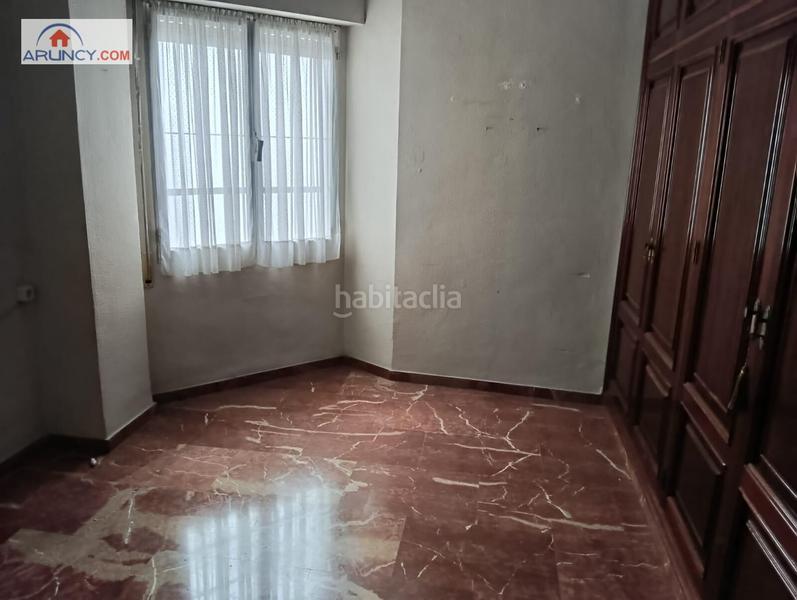 Foto d9f2fef5-7830-4e4e-98aa-258bd92a1ceb. Appartement dans La Buhaira Sevilla