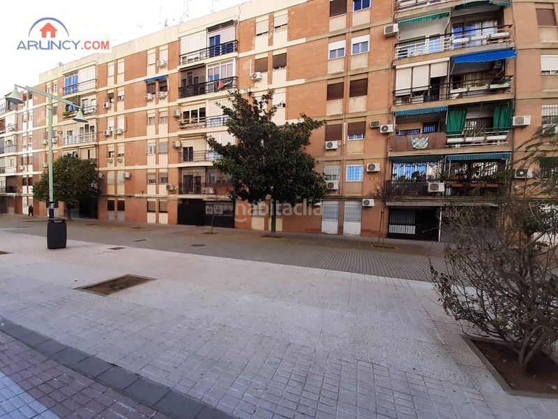 Foto 656834cd-028f-4970-beac-013ad8e3dcea. Pis a Barrio del Nervión Sevilla