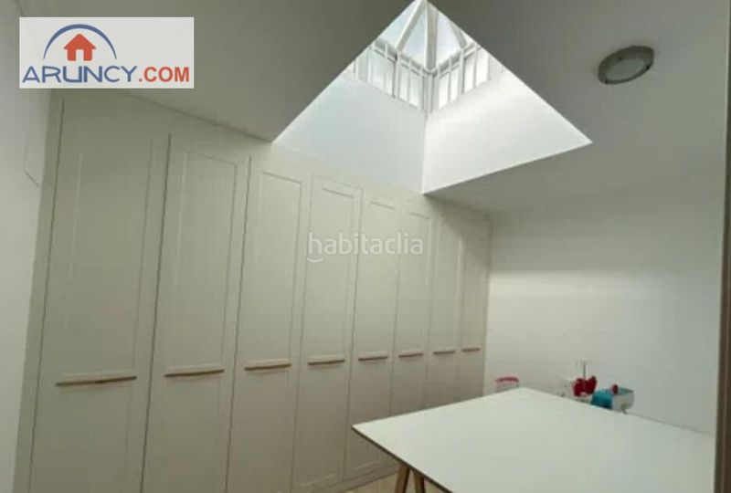 Foto 8a113c75-ff6d-484b-b915-2e106db6f2ff. Casa amb aparcament a Palmete Sevilla