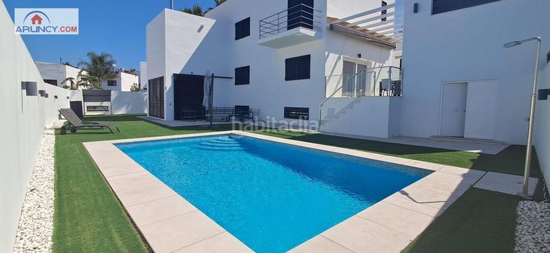 Foto bcb9c6d9-651b-4a12-9771-514deda156e0. Xalet amb aparcament piscina a Olivar de Quintos Montequinto