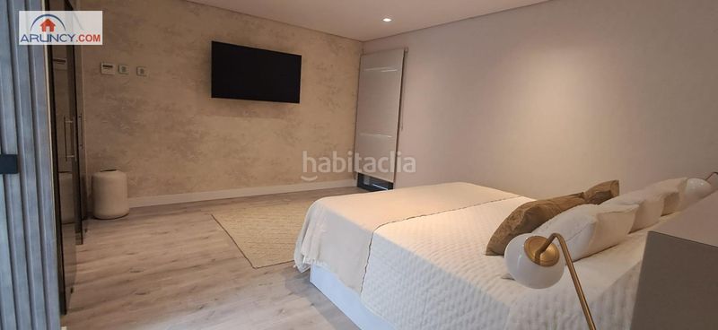 Foto f1cddece-1599-474c-9a22-420f07864a7e. Xalet amb aparcament piscina a Olivar de Quintos Montequinto