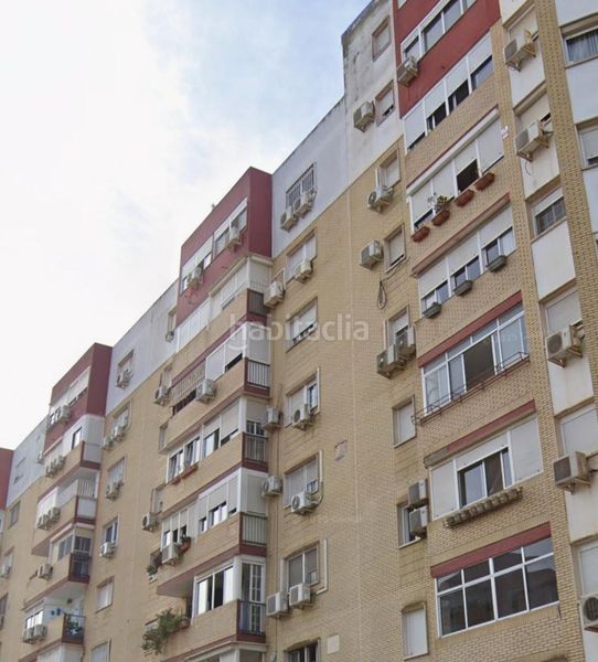 Foto 3bb6bcc1-1e29-4142-a5d0-85d54f10cbc3. Pis amb piscina a Sta. Aurelia - Cantábrico - Atlàntico - La Romería Sevilla