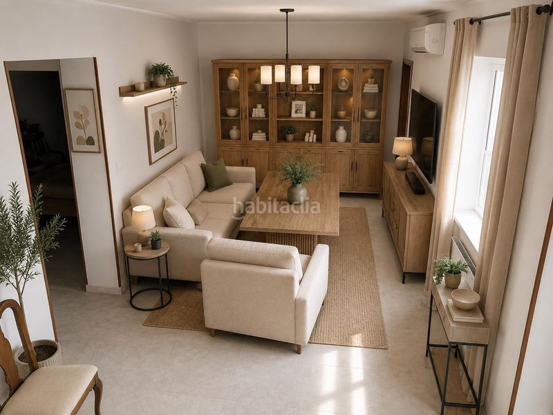 Foto a9d3094f-975f-4fd2-8080-29a37697f13a. Casa a Barrio del Nervión Sevilla