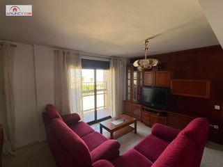 Lloguer Pis a Triana Oeste. Piso en alquiler para estudiantes en zona triana