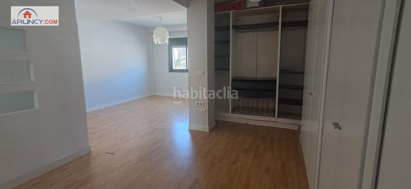 Foto 6ce08ab6-7412-4cb1-97e4-0957232950d0. Doppelhaus mit heizung pool in Colegio Europa Espartinas