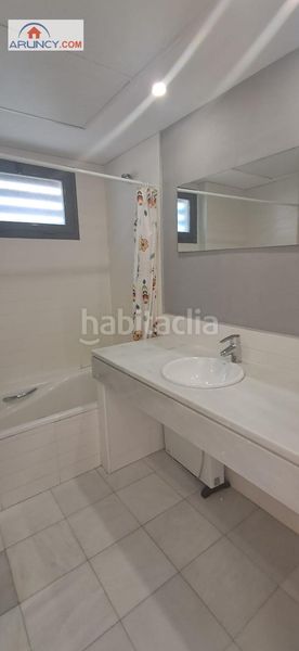 Foto 784fb702-1392-4069-bcdf-0c1cf83b176d. Doppelhaus mit heizung pool in Colegio Europa Espartinas