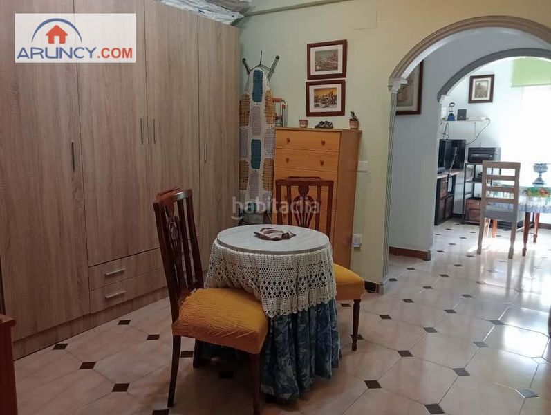 Foto 70a2a593-b286-4d24-81fb-75685730bf5d. Casa amb calefacció a La Plata Sevilla