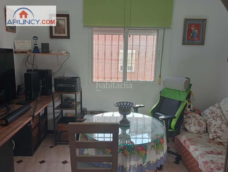 Foto 79540fd3-d3f2-42bd-9911-423e039fddfc. Casa amb calefacció a La Plata Sevilla