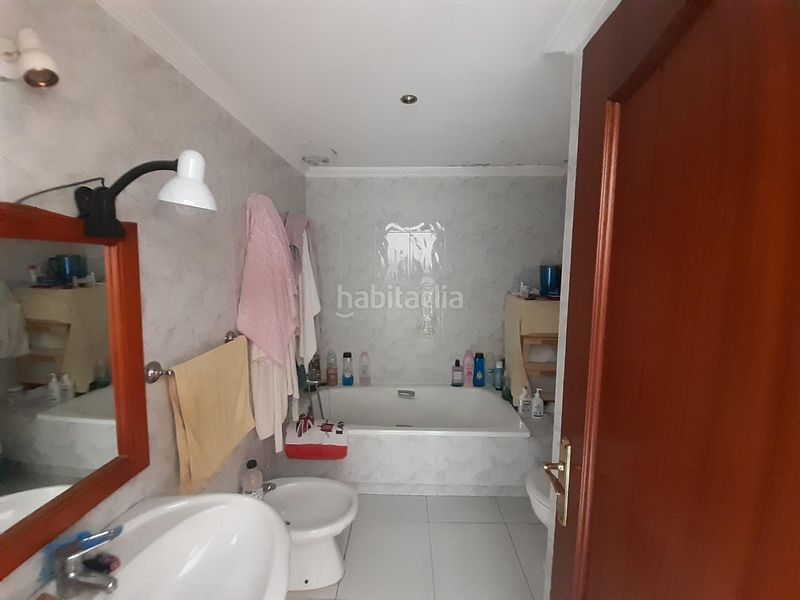 Foto 171148ff-9d5c-40b7-a523-d5452e17f250. Casa a Barrio del Nervión Sevilla