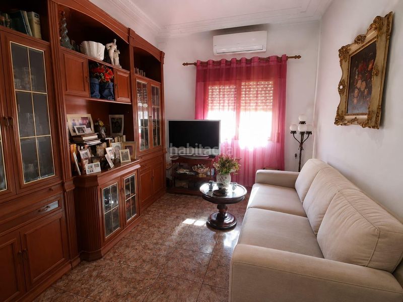 Foto ab945753-9af6-42eb-940a-fff5394adc69. Casa a Barrio del Nervión Sevilla