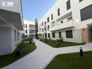 Estudio en Bellavista. Espectacular estudio para estrenar, en una nueva urbanización en