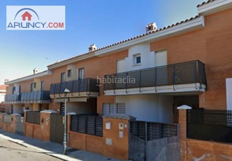 Foto 871cbc62-ae91-4ed9-8a3b-bf3947c254e4. Casa amb aparcament a Avenida Juan Diego Bormujos