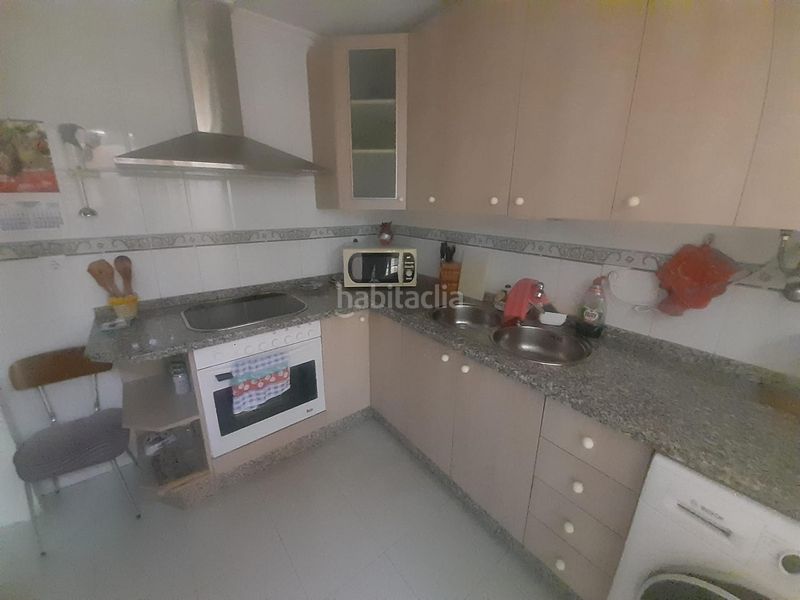 Foto ee38ec14-c139-4fe1-9984-ce3aefa2c211. Casa amb aparcament a Avenida Juan Diego Bormujos