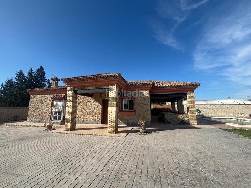 Foto 176d8698-c6fd-4c04-93a2-0b7dad627f23. Chalet mit parking pool in Los Franceses - La Vega Chiclana de la Frontera