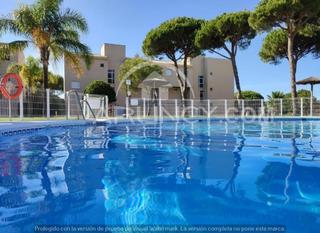 Appartement à Novo Sancti Petri. Apartamento en urbanizacion privada