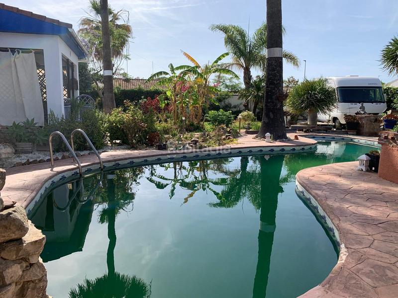 Foto 7156196f-24a5-4371-8117-7b4022b26aed. Chalet mit heizung pool in Los Gallos Chiclana de la Frontera