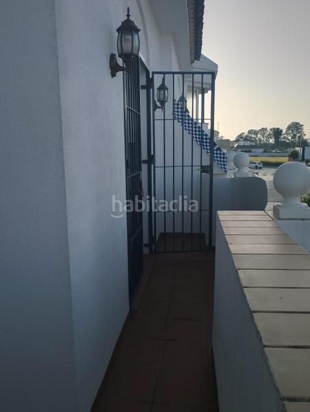 Foto ca5f827f-5dab-452b-b384-a32535159996. Casa adosada estupenda unifamiliar adosada en una zona inmejorable! en Chiclana de la Frontera
