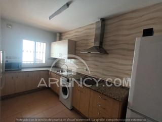 Location Appartement à Núcleo urbano. Alquiler piso con garaje y trastero no se aceptan animales ,solo