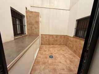 Pis a Núcleo urbano. Piso coqueto reformado en pleno centrocon patio y azotea.