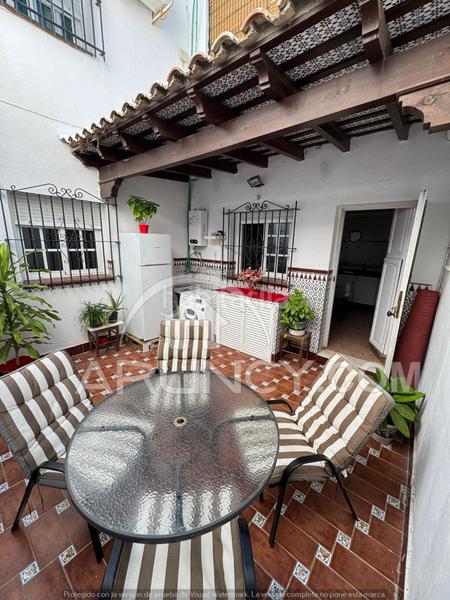 Foto 28ca51e9-1969-4bad-9945-cdd34f84a74c. Semi detached house with parking in La Banda - Campo de Fútbol Chiclana de la Frontera