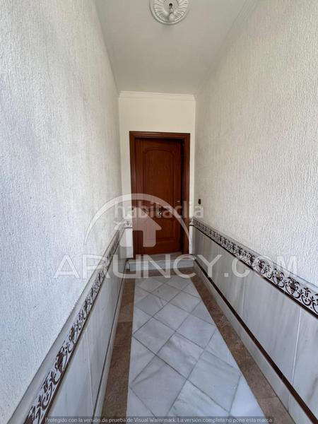 Foto b1409a5a-ca6c-4379-ad93-9d49a0504294. Semi detached house with parking in La Banda - Campo de Fútbol Chiclana de la Frontera